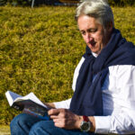 BOC-Hubert-mit-Buch-2